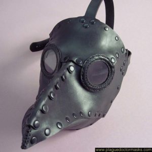 Máscaras siniestras contra la peste bubónica