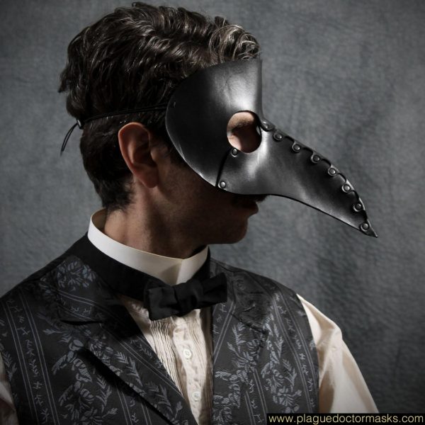 Venetian plague doctor mask