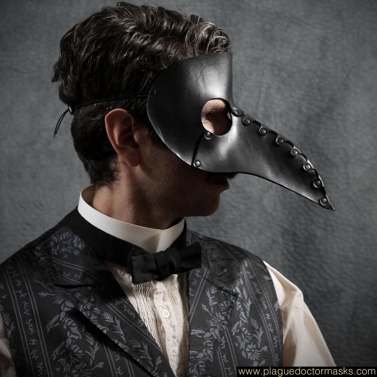 Traditional Plague Doctor Mask